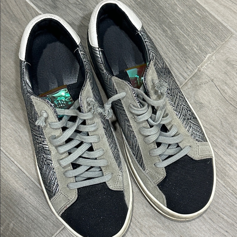 P448‎ Gray Patterned Sneakers Size 38 - Picture 2 of 8